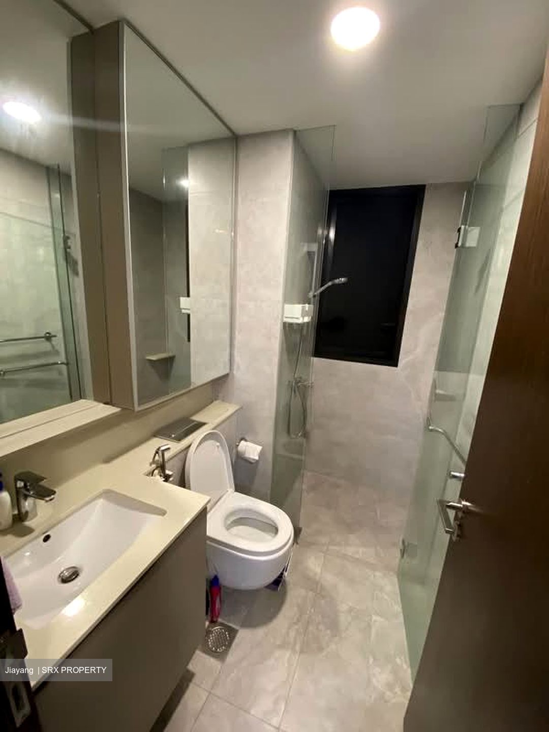 Tenet (D18), Condominium #580495031